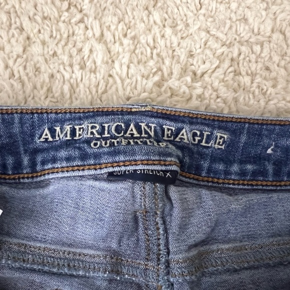 Women’s Size 8 Short Distressed AE Skinny Jeans - Picture 6 of 6